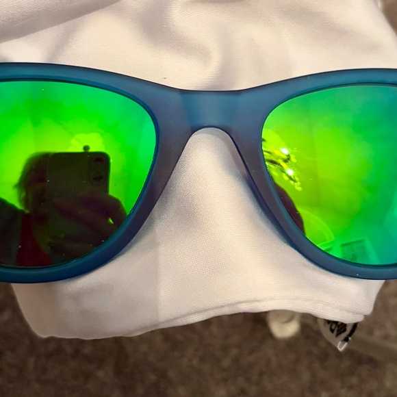 Polaroid Sunglasses - Picture 8 of 9